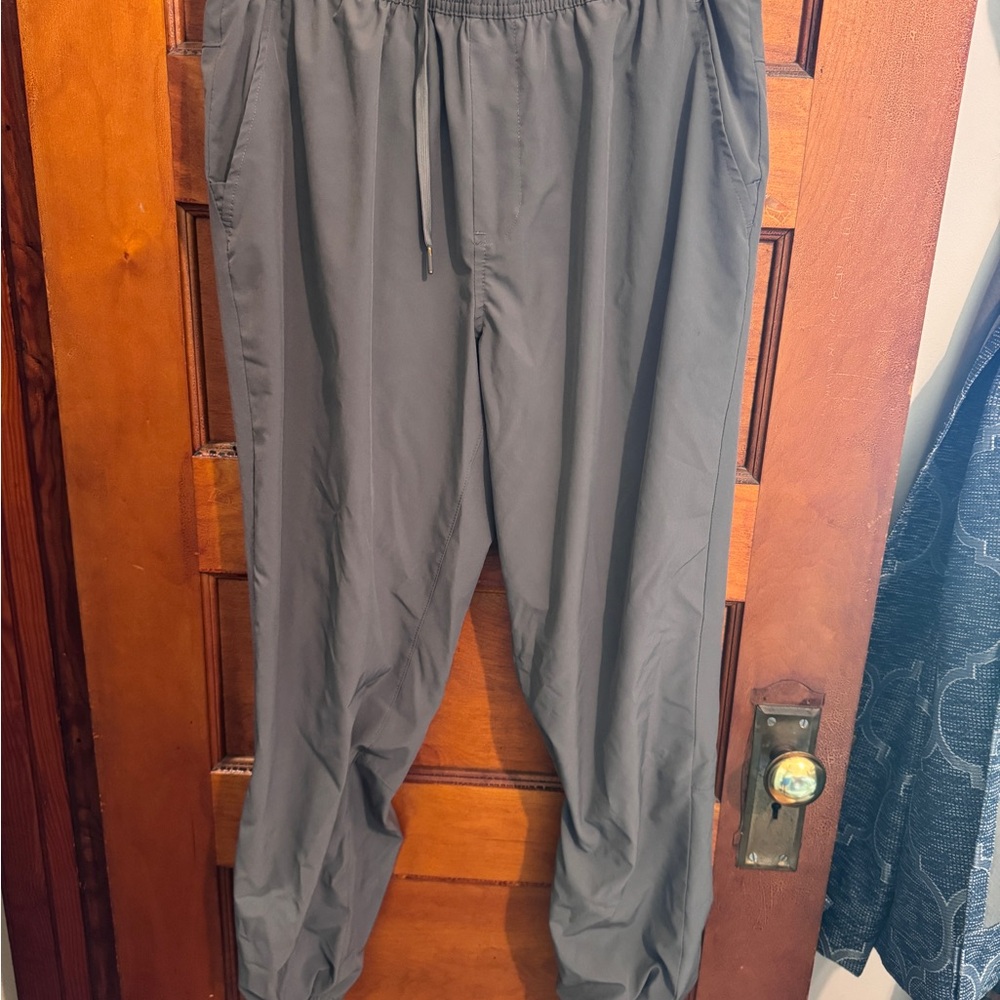 Men's Gray Fleece Pants